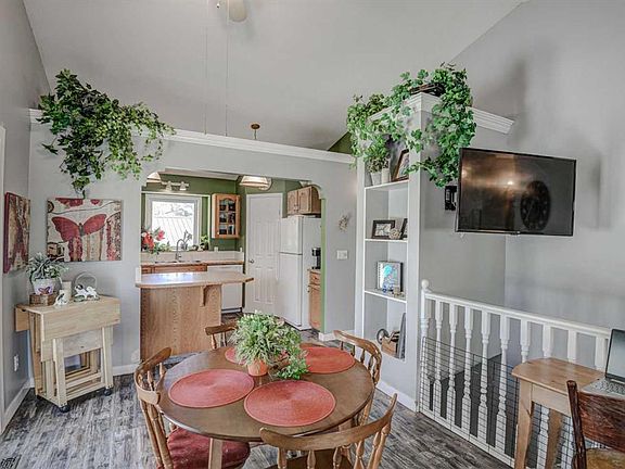 5th image of 1625 W 15a St