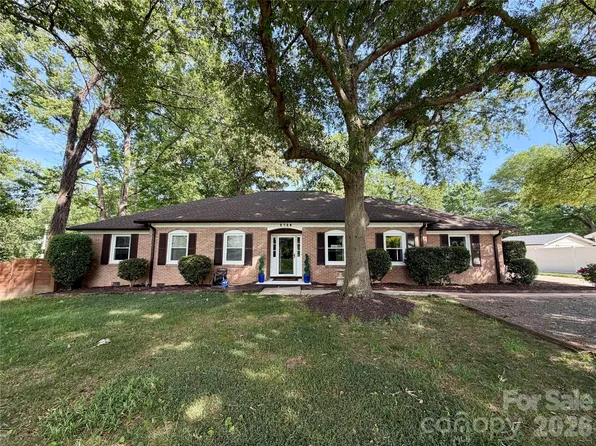 2728 India Hook Rd, Rock Hill, SC 29732