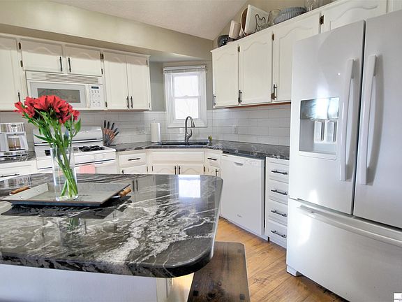 2nd image of 7918 Hill Crest Lane Ct