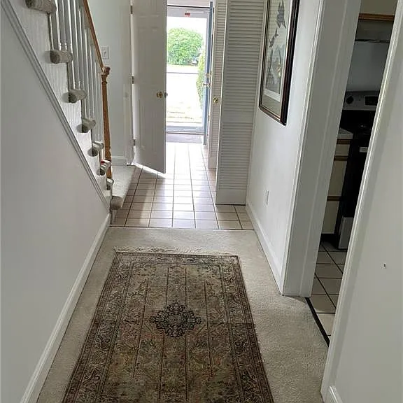 510 Corey Ln — Photo 7