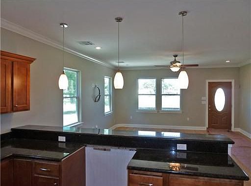 2nd image of 812 Radiance Ave