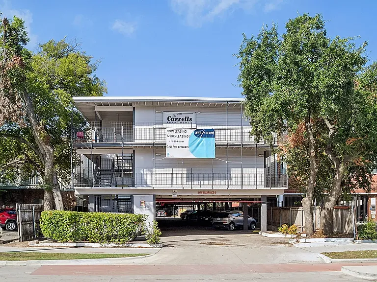 Carrells Apartments — Photo 2