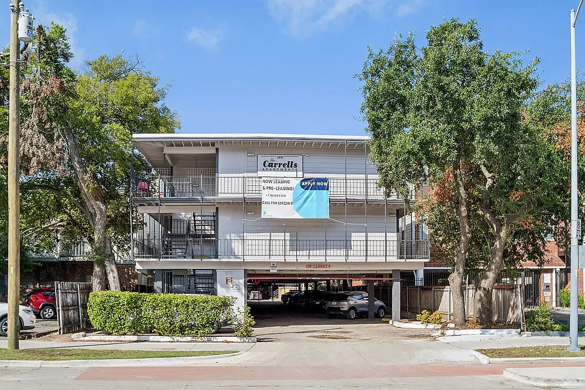 Building Photo - Carrells Apartments