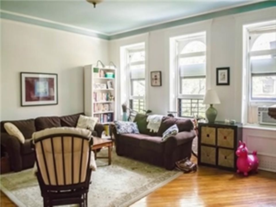 1st image of 914 President St APT 3