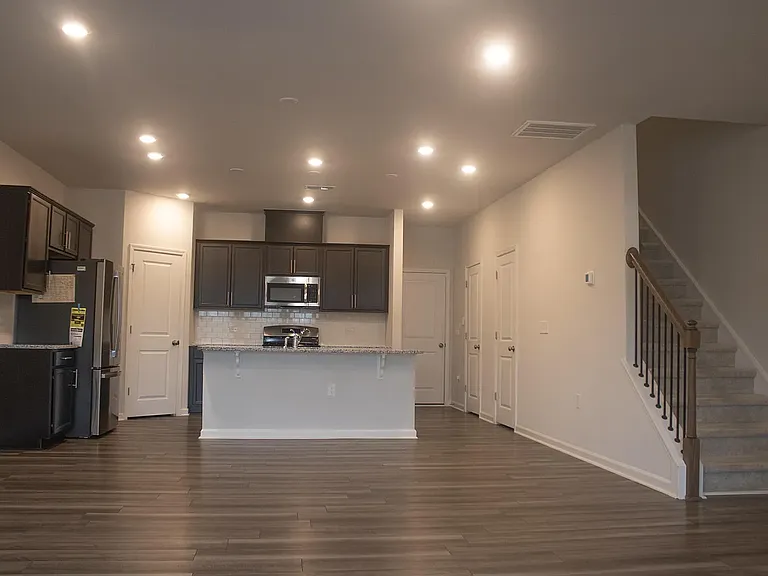 5118 Anamosa St — Photo 11