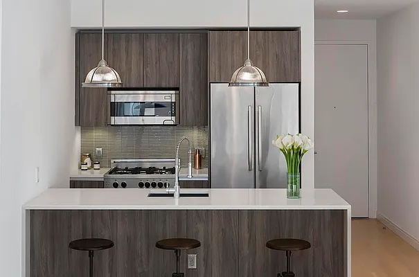 Sold by JCity Realty, LLC | media 4