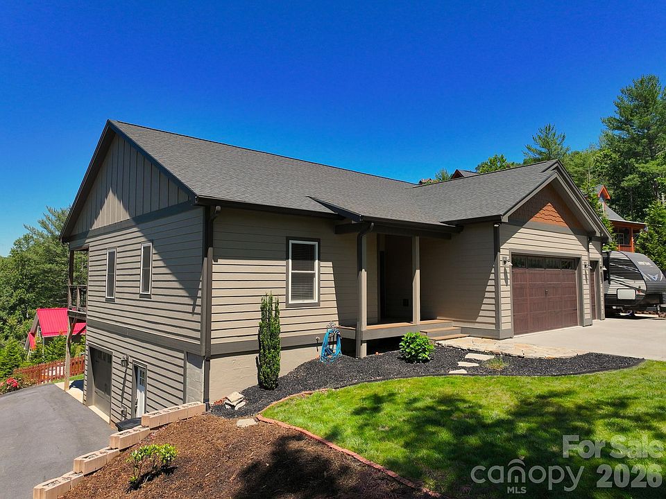 1st image of 156 Dogwood Dr