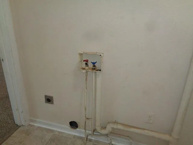 3230 Ohio St — Photo 28