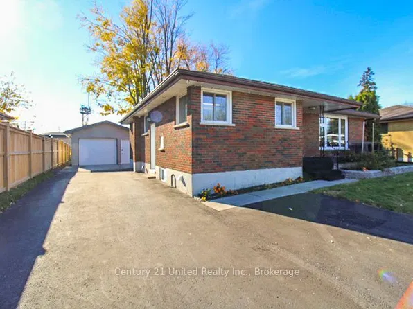 851 Timothy St, Peterborough, ON K9H 6H5
