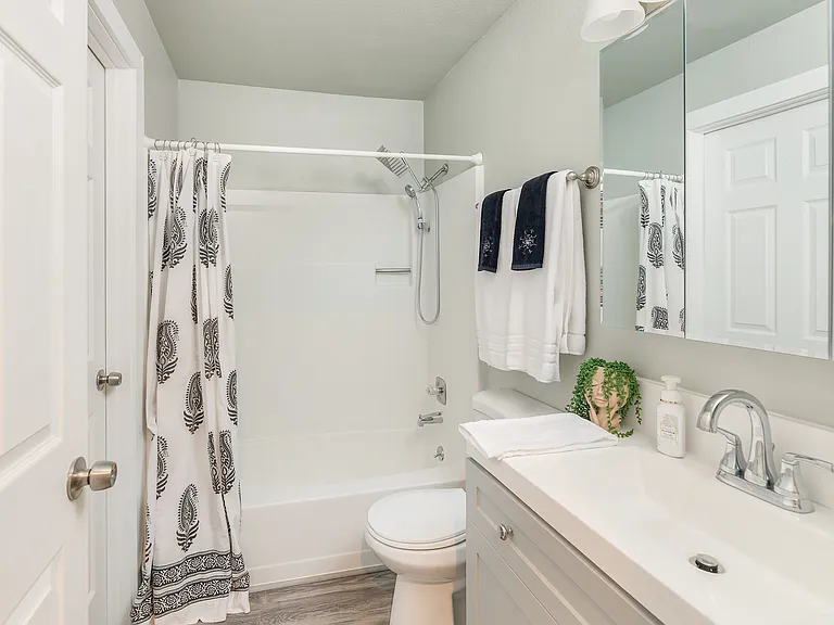 931 SW Holden St #205 — Photo 5