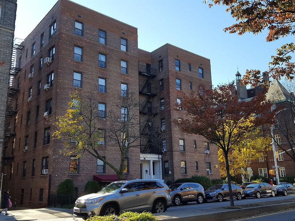 1st image of 8106 34th Ave APT 6C
