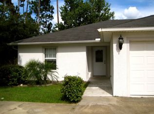 10 Emerald Ln, Palm Coast, FL 32164