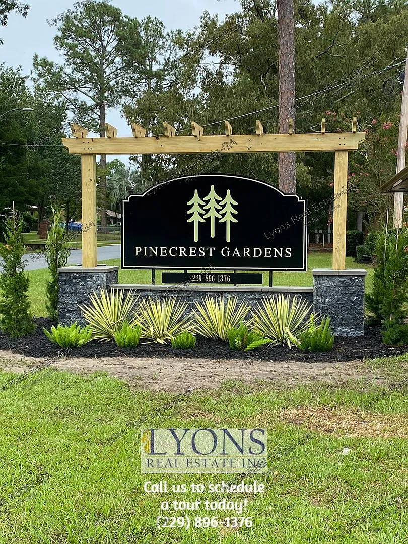 2 bed, 1.0 bath, 825 sqft, $850 — Photo 1