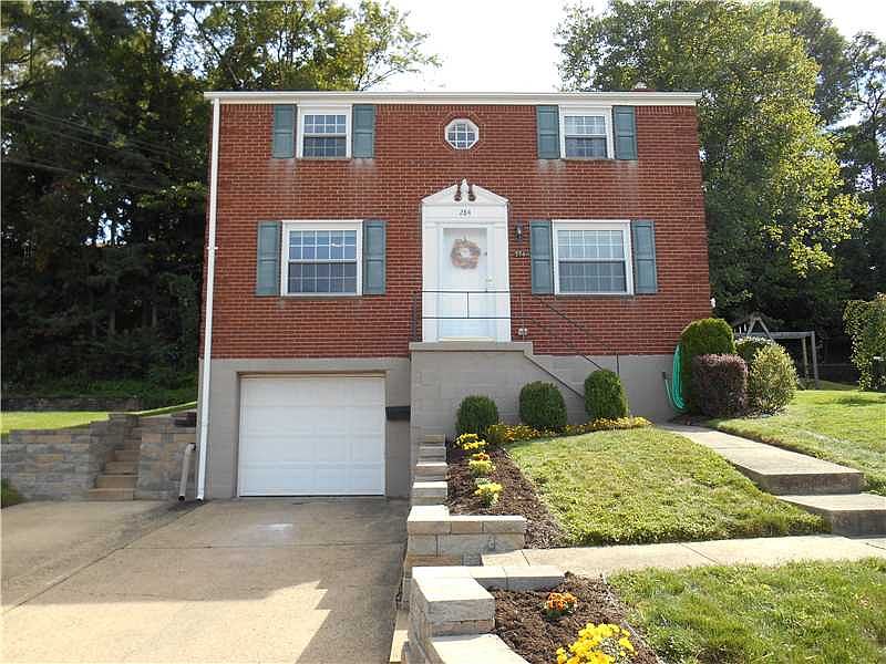 1st image of 284 Lansdowne Dr