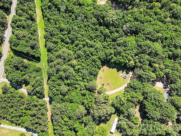 3rd image of 4919 Myers Rd