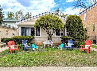 8305 Karlov Ave, Skokie, IL