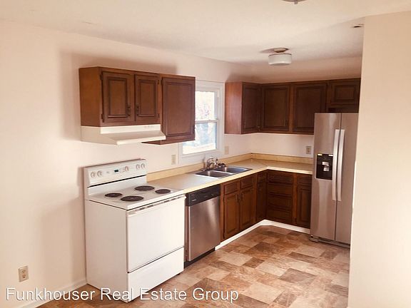 5th image of 1382 Northampton Ct