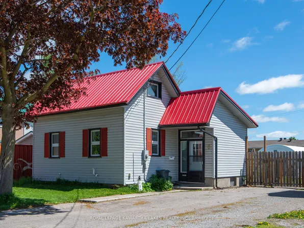 8 Wolfe St, Kawartha Lakes, ON K9V 2H9
