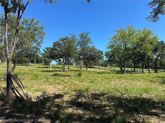 4th image of 808 Morris Creek Rd