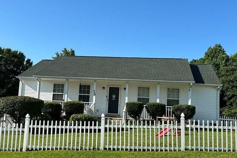 1st image of 506 Bellwood St
