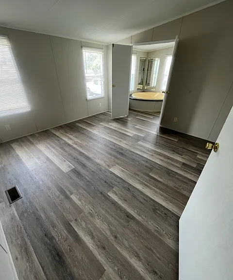 102 Diploma Dr — Photo 4