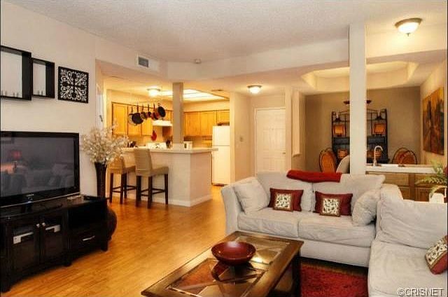 1st image of 5420 Sylmar Ave APT 120