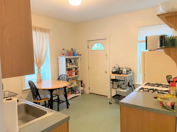 73 Oak St #2, Somerville, MA 02143