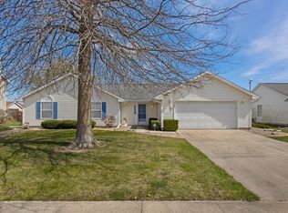 406 Sherwood Dr, Saint Joseph, IL