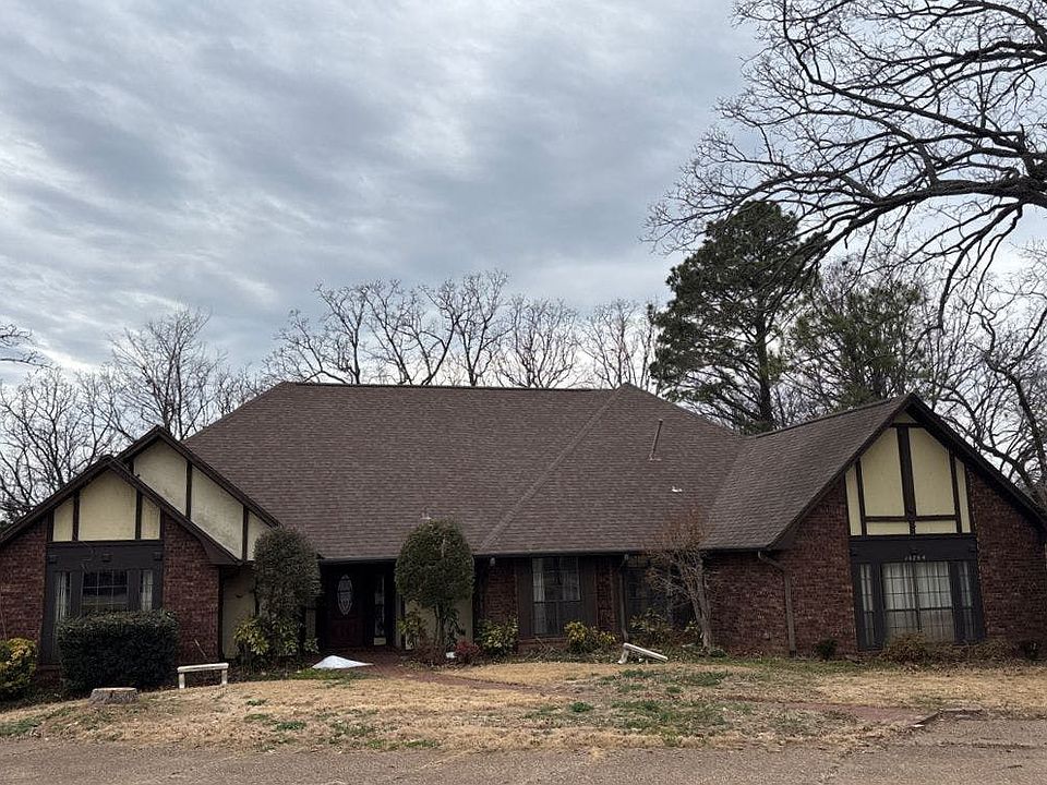 1st image of 10704 Castleton St