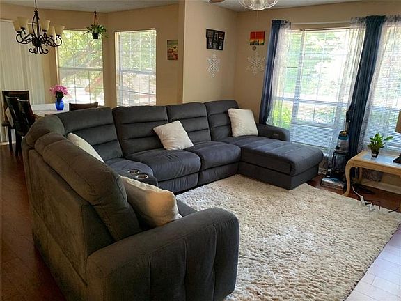 2nd image of 608 Cypress Pointe St