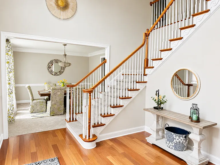 22 Sharpley Dr — Photo 2