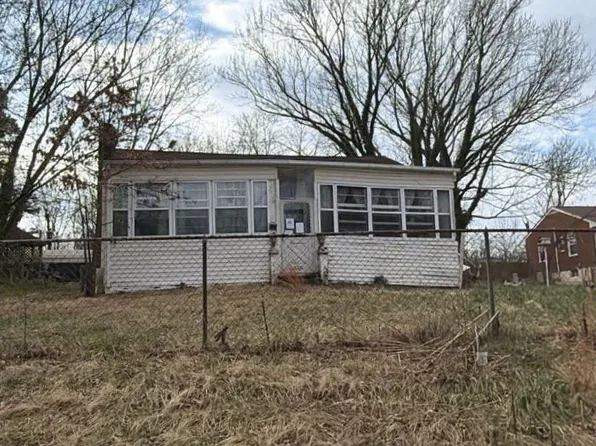 4216 Mountain View Dr NW, Roanoke, VA 24017