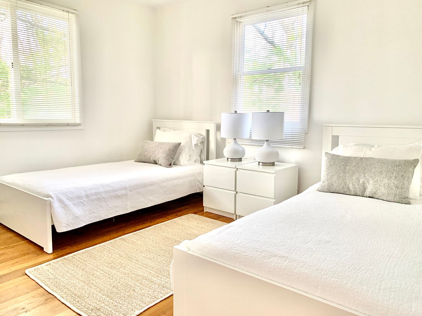  Twin room on second floor with adjoining shared bathroom