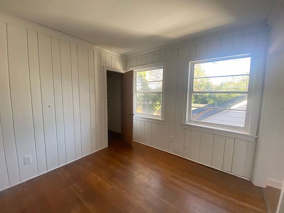 5th image of 1202 Carolina Ave Unit 2