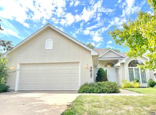 3937 SW Stonybrook Dr, Topeka, KS 66610
