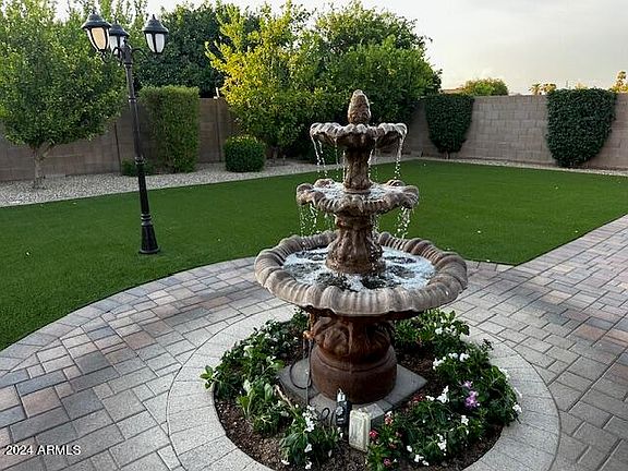 3rd image of 10818 W SEQUOIA Drive