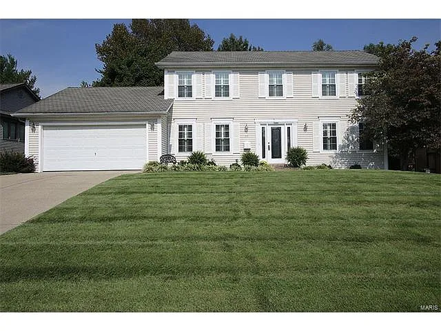 33 Pebble Hill Dr photo 1