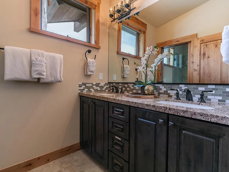 10108 Sagebrush Ct — Photo 21