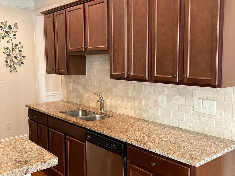 4610 Woodbine Way — Photo 3