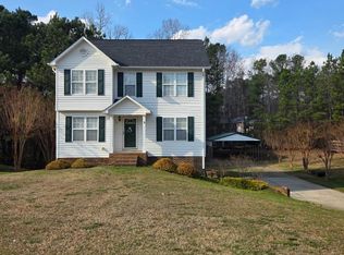 220 Loxley Ln, Sanford, NC 27330