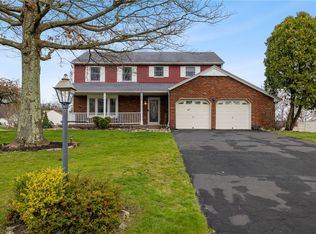 1009 Piney Ridge Dr, South Park, PA
