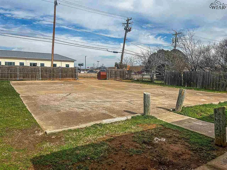 2308 Piedmont Pl — Photo 20