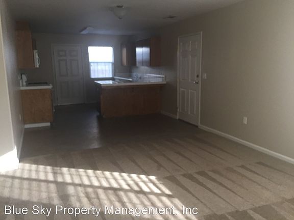 5th image of 2303 W Lark Ave #6895729