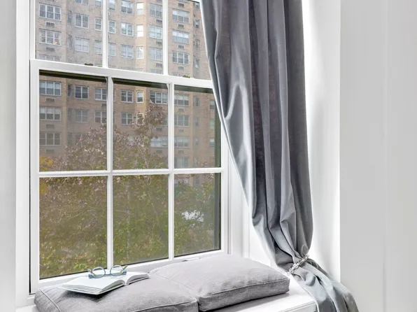 71 Park Avenue image 4 of 12