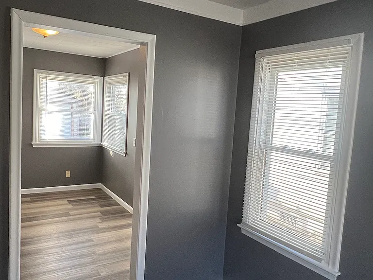 13108 Sherman Ave — Photo 4