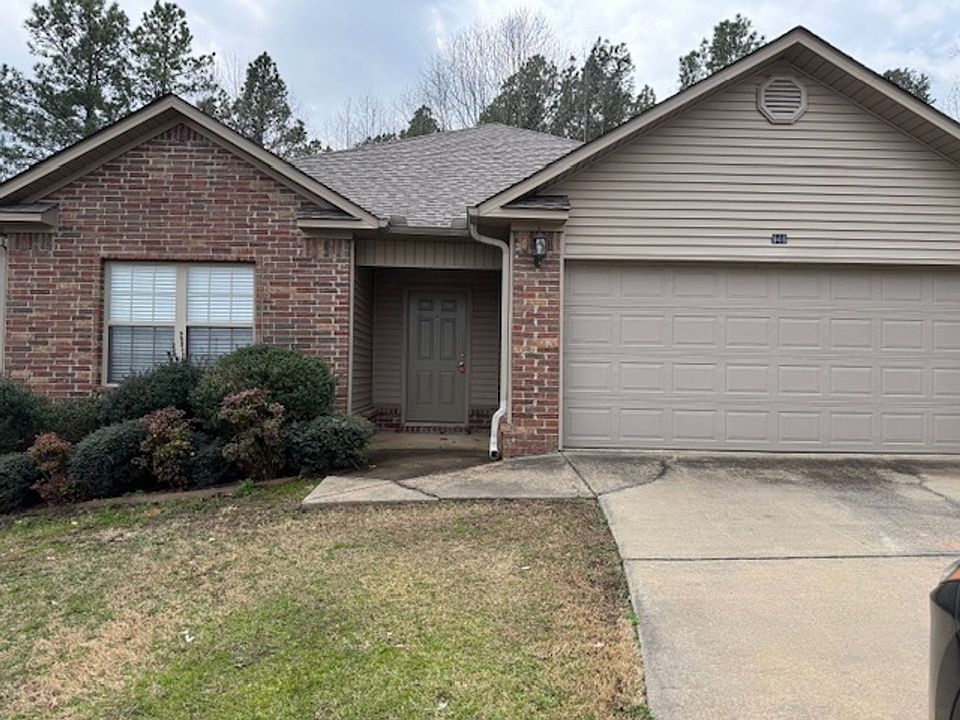 1st image of 946 James Madison Dr