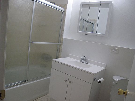 3rd image of 1078 Howard St APT 102