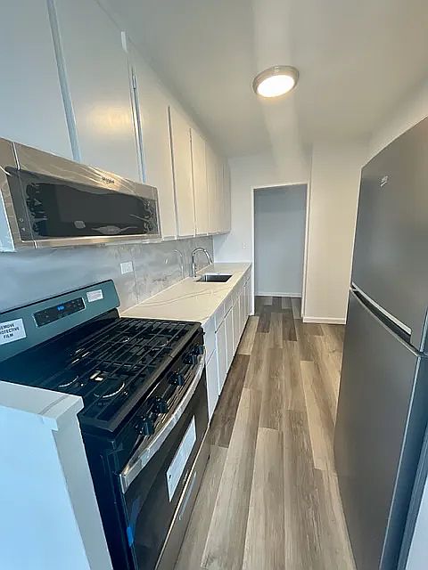 1st image of 2930 W 5th St APT 14