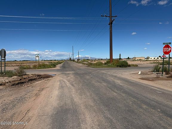 4th image of Solana Rd