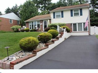 738 Rhoads Dr, Springfield, PA 19064